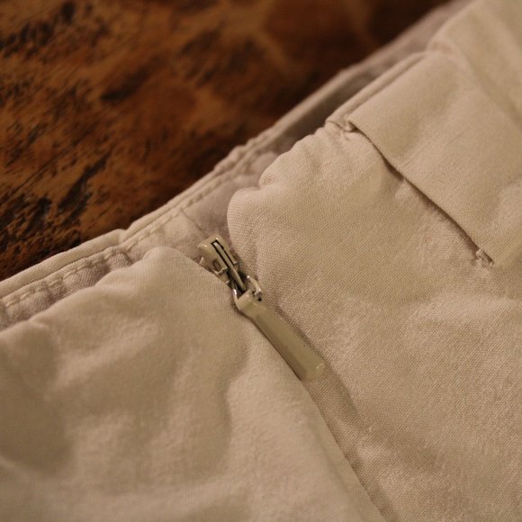 💛BANANA REPUBLIC Pencil Skirt - Picture 5 of 8